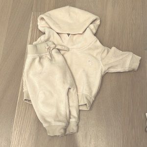 Baby gap two piece baby gap set